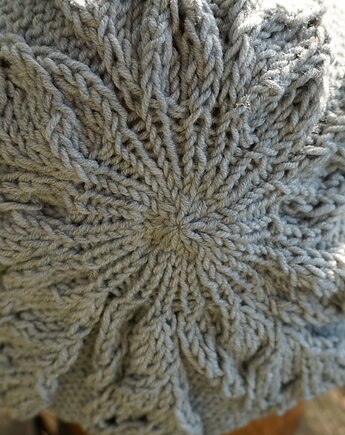 Szary beret z pięknym wzorem, miękka, hipoalergiczna czapka, Strojownia