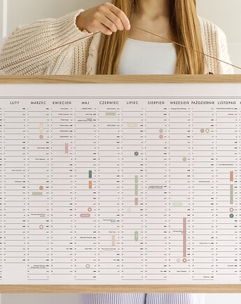 Planer ścienny 2026 z naklejkami i dębowym wieszakiem, Follygraph