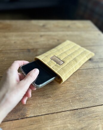 Etui na telefon z lnu - musztarda, gucialoveskids