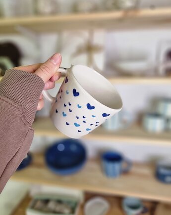 Kubek w SERCA malowane recznie, idealny prezent na Walentynki, krusz art