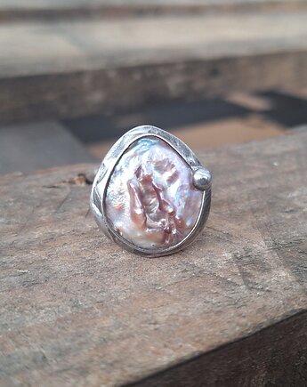 Perła - pierścionek regulowany, po drugiej stronie lustra