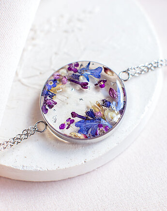 Bransoletka z kompozycją kwiatową