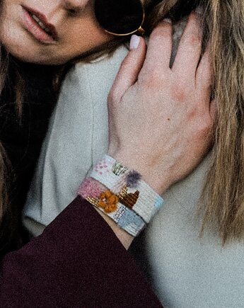 Ręcznie tkana bransoletka z kwiatuszkiem, Słońcem Tkane