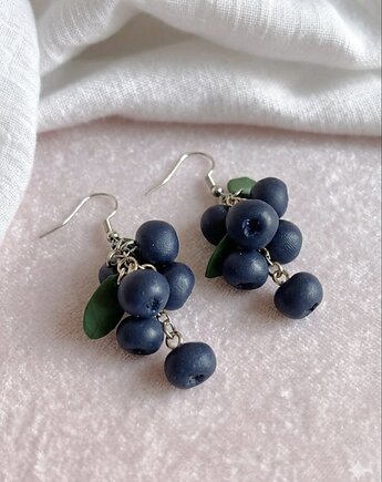 Kolczyki z borówkami, wiszące kolczyki z gliny polimerowej, MariaPolymer