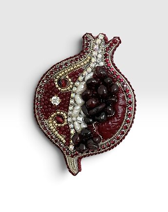 Broszka Granat, broszka z granatem i perłami, biżuteria autorska, unikat, IriShe Jewelry