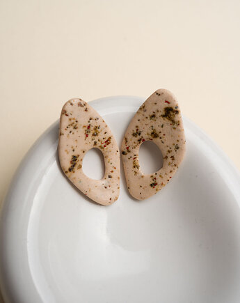 Sztyfty w organicznym kształcie, Dwie Gliny