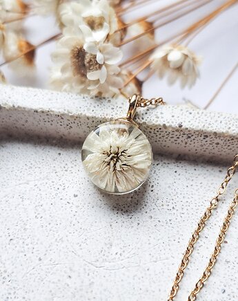 Naszyjnik z żywicy z kwiatem krwawnika, Kwiat Paproci