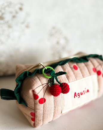 Personalizowana kosmetyczka z imieniem i zawieszką, gucialoveskids