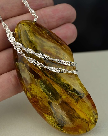 Naszyjnik z ogromnym bursztynem: Skrzydło, Barbara Fedorczyk