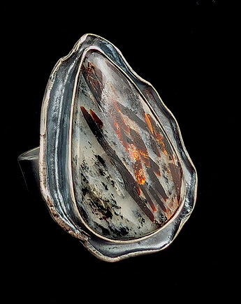 Pierścionek old money- Astrofilit, Pracownia Neores