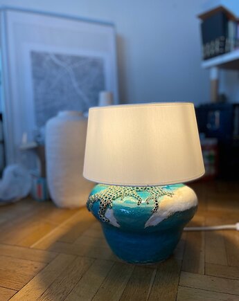 Rzeźba ceramiczna z kolekcji  Laguna z funkcją lampy, Joanna Serafin design
