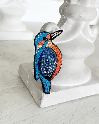 Broszka PTAKI ZIMORODEK 2 ręcznie haftowana przypinka koraliki haft, HAART