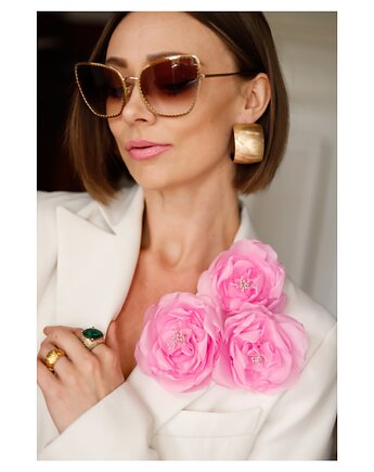 Zestaw trzech różowych broszek, Celina Parysów