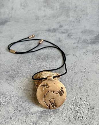 Wisior z utrwalonym odciskiem dzikiej marchwi, Metalova Magia