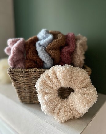 Miękka, puszysta gumka do włosów scrunchie KREMOWA, gucialoveskids