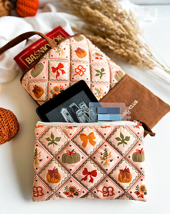 Komplet dla miłośniczki książek, jesienne etui na czytnik, book sleeve, Gucia Design