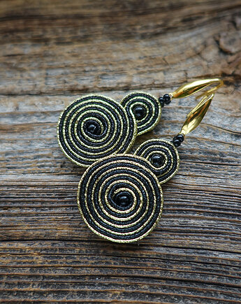Czarno- złote spirale kolczyki soutache, Mró Soutache