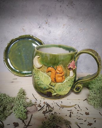 Kubek ceramiczny z wiewiórką, muchomorkiem i paprociami +spodek, AM Natural Home