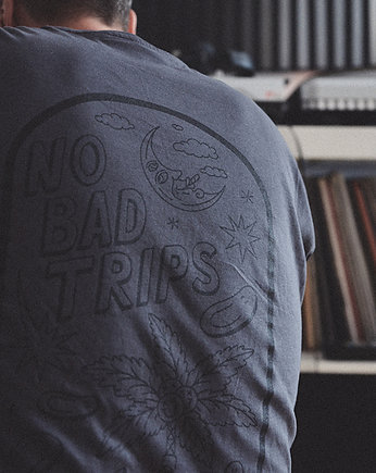 Szary T-shirt z ekologicznej bawełny No Bad Trips, OSOBY - Prezent dla świadka