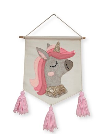 Flaga ścienna handmade ,jednorożec z falującą różową grzywą, proporczyk, By Mamusia