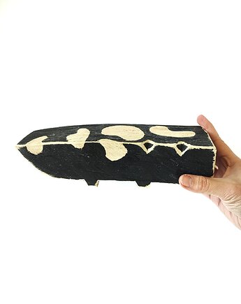 Salamandra - minimalistyczna rzeźba drewniana, jakuboart