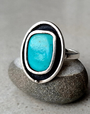 Oval srebrny pierścionek z turkusem, MIECHUNKA