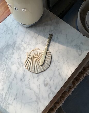 Ceramiczna Płaska Muszla Podstawka pod Łyżkę Milky Romantic, Maison Fragile
