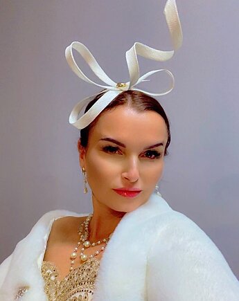 Fascynator ślubny   NICKY  ECRU/ oraz inne kolory, MONIKA SAXTON LUXURIOUS MILLINERY