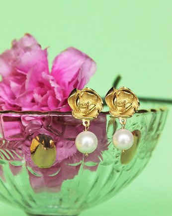 Jaśmin 3D- wyraziste kolczyki pozłacane z perłami, Koenner Jewellery