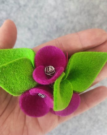 Broszka- Filcowe Bratki - Fuksja i Zieleń, Green Sheep