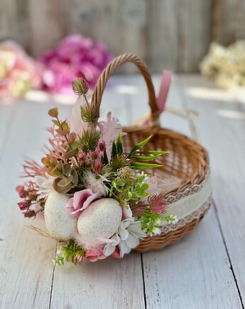 Wielkanocny koszyk z dekoracją, koszyczek z pisankami, Rosa