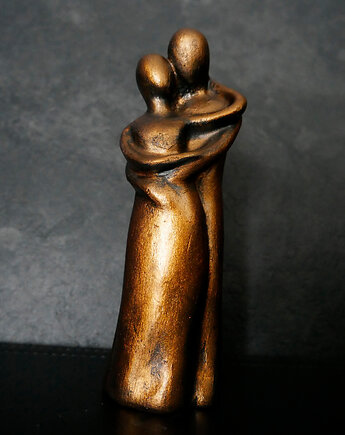 Rzeźba z gipsu, W Twoich Ramionach, wys. 15 cm, JBJart Justyna Jaszke