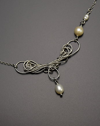 Krótki naszyjnik choker perły wire wrapping, Agata Rozanska