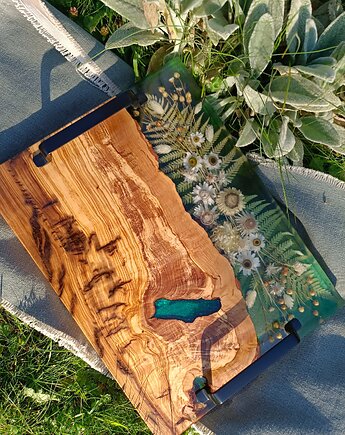 Deska do serwowania z drewnem oliwnym i żywicą, Majuto Resin Art