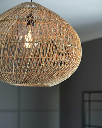 Ręcznie pleciona lampa z rattanu Karen, Elado