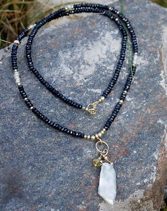 Naszyjnik szlachetny z piękną perłą, Studio Gazela