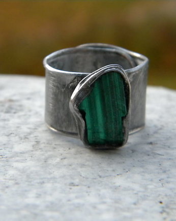 Roman Ancient Ring ;) surowy malachit, Beata Trotter