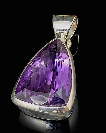 Kryształ ametystu, Pracownia Neores