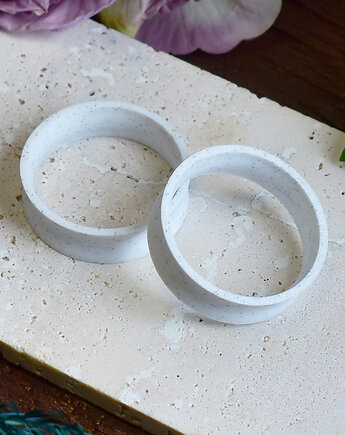 Tunele do uszu 10-100mm / biały kamień  / plugi, tunele siodłowe, Spirit Of Copper