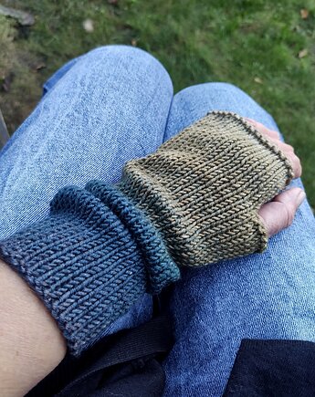 Ombre z oliwką / mitenki, agat handmade