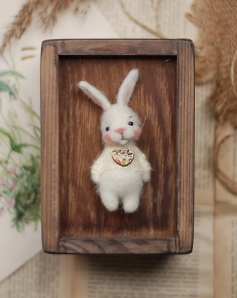 Biały Króliczek, BoboLobo Handicraft