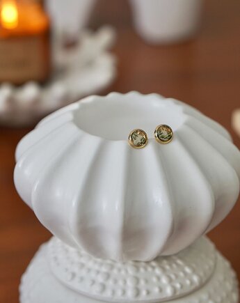 Kolczyki wkrętki z białą  gipsówką, ANKO rekodzielo