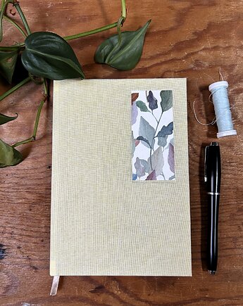 Żółty z liśćmi - notes A5 w siwą linię, Pracownia Szeptem