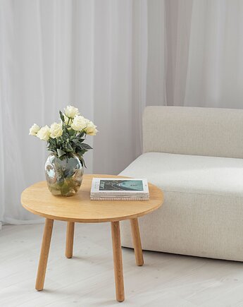SATORI  Okrągły dębowy stolik kawowy, Papierówka Simple form of furniture