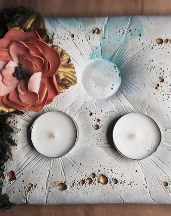 Quki - Handmade Concrete pillow for tealight with Peony in real moss, QUKI