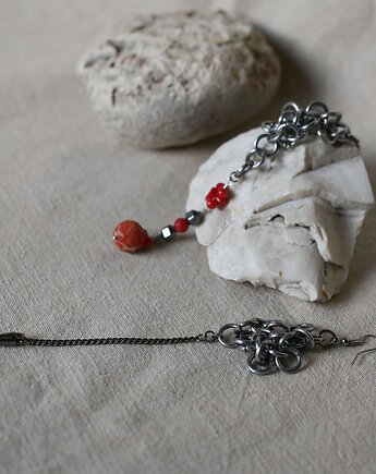 Asymetryczne kolczyki z hematytem i koralem, VZORKO