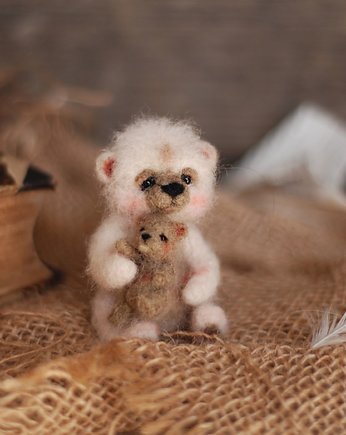 Troskliwy Miś, BoboLobo Handicraft