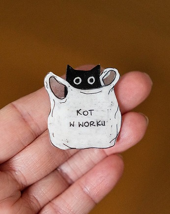 Przypinka kot w worku, Pintura