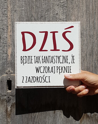 Tabliczka z napisem do domu, LV Home
