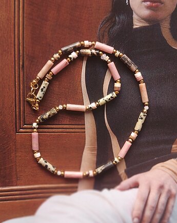 Naked jaspis, Emilia Rabenda